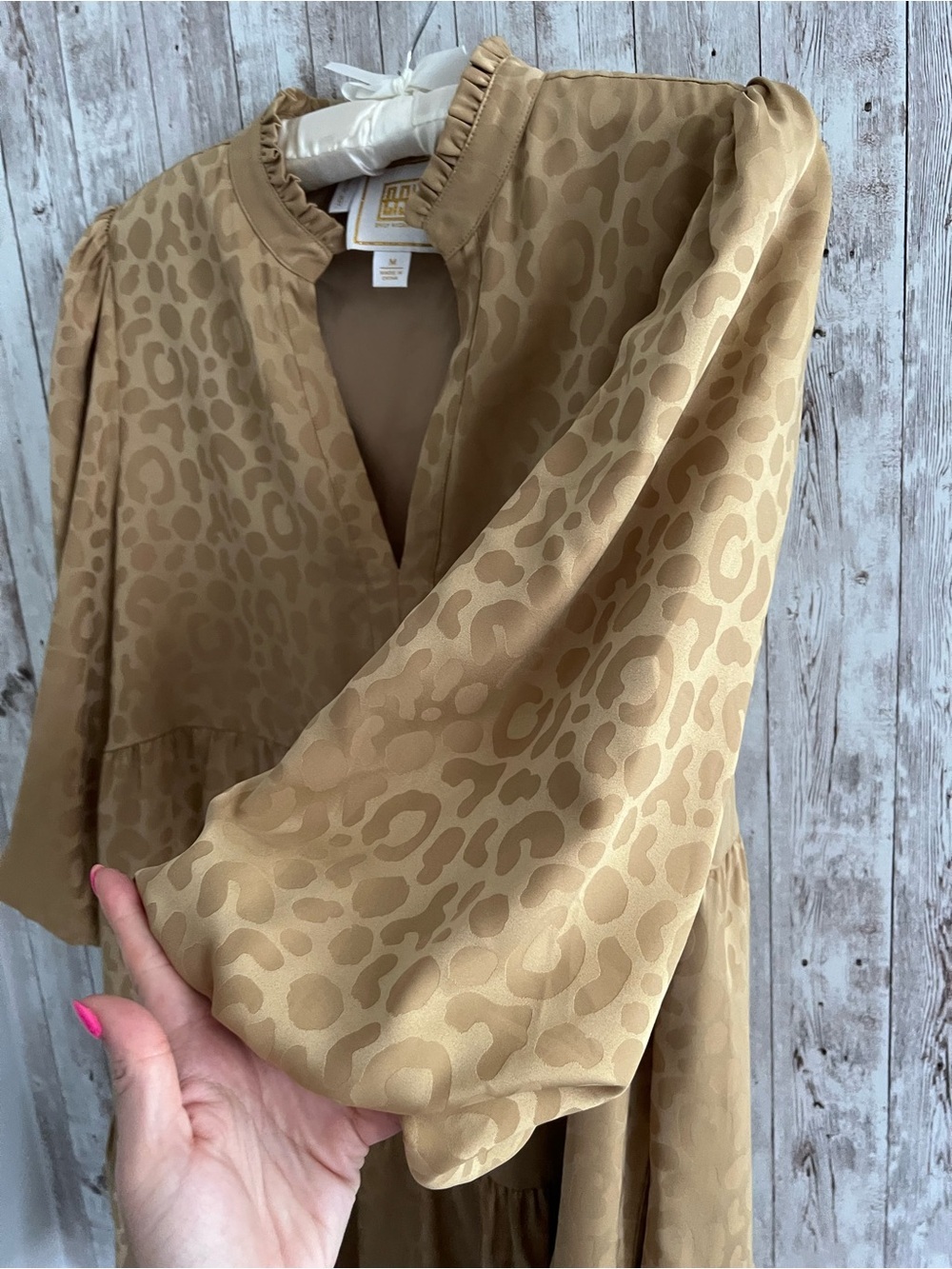 Emily McCarthy Frankie Animal Print Jacquard Puff Sleeve Tiered Dress Medium - Picture 4 of 6